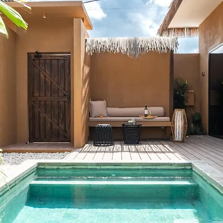 Nawasena Villa B - Earthy Luxury Villa, Walk To Beach In Pererenan